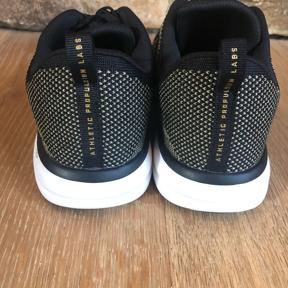 APL Techloom Pro gold/ black size 9.5 worn twice price firm! - Picture 5 of 11